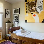 Veeve - Arty By Luxembourg Gardens